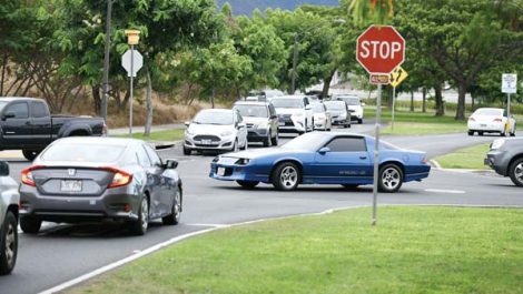 Construction of roundabout at Maui Lani delayed